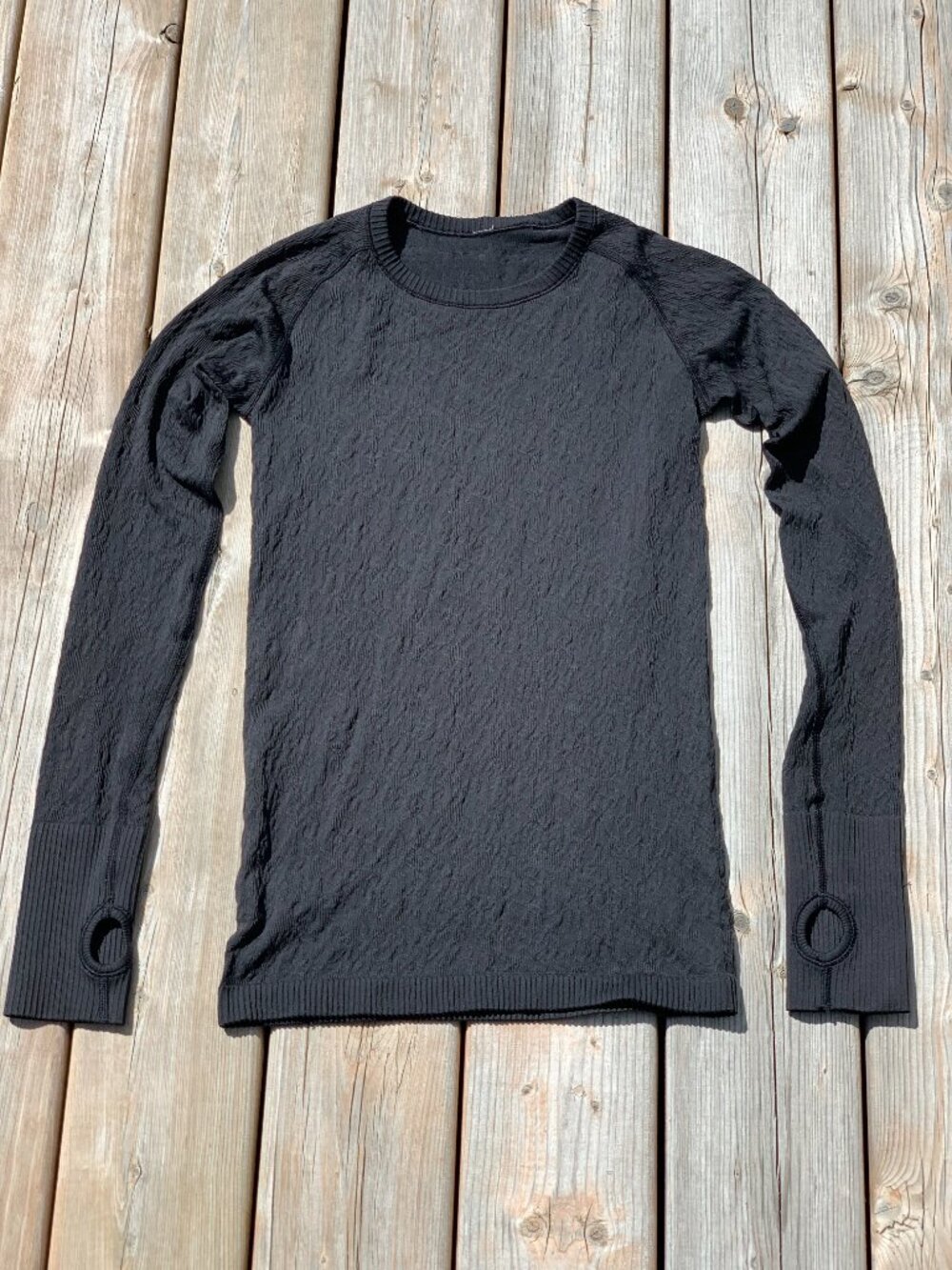 Lululemon Top Women's 6 Rest Less Pullover Long Sleeve Shirt Black  Run Gym Yoga